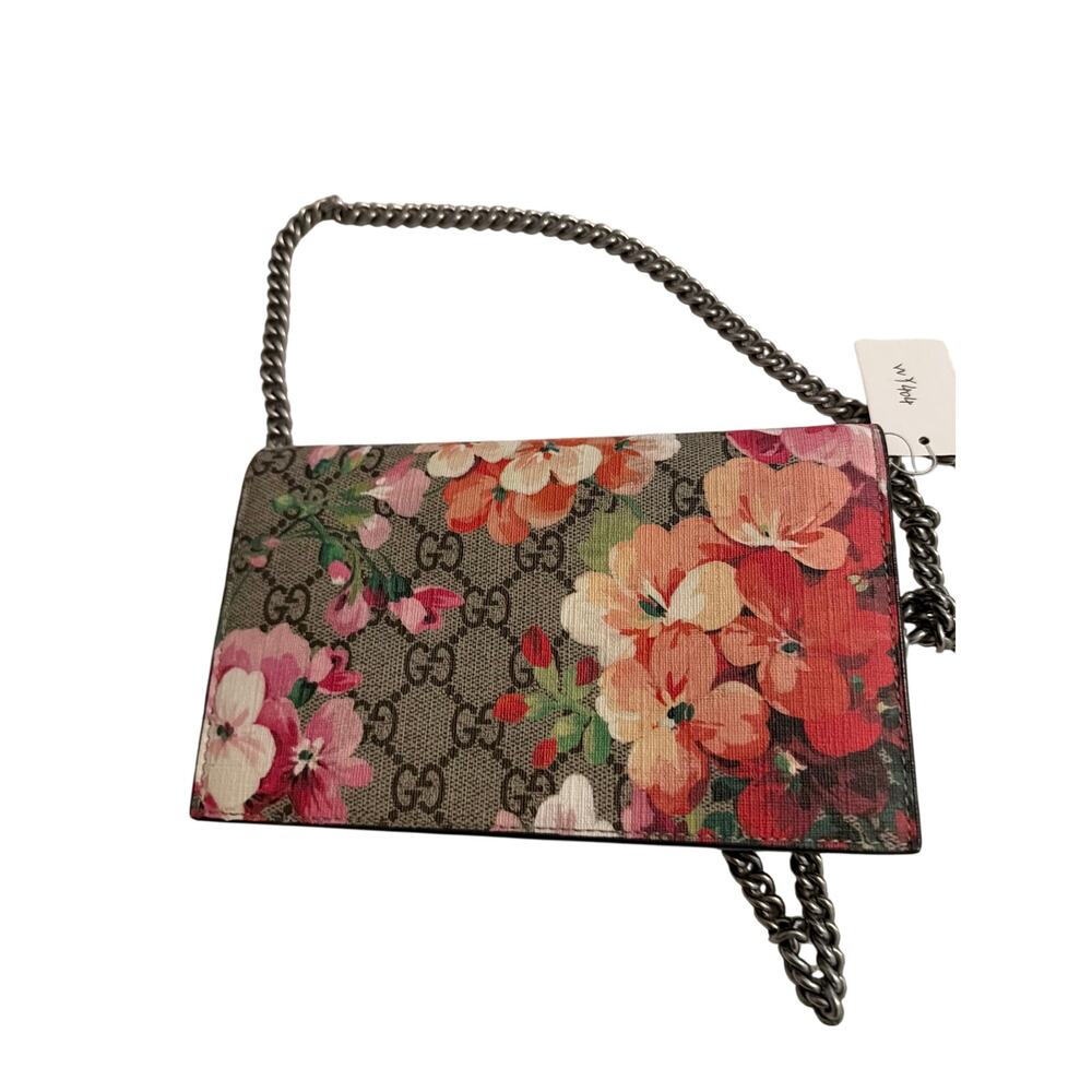 Gucci GG Blooms Supreme Floral Wallet on chain - Picture 7 of 10